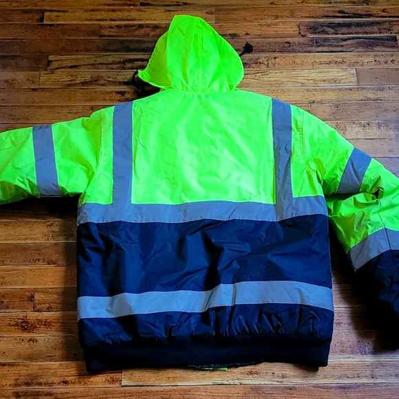 High Visability Work Jacket - Picture 3 of 3
